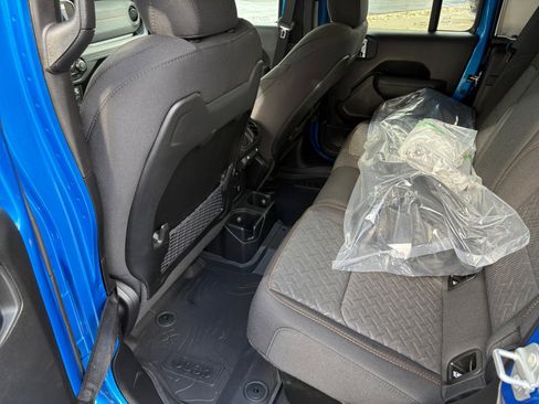 New 2026 Jeep Gladiator Mojave image 24