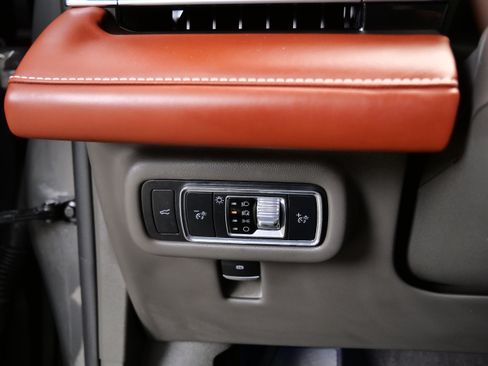 Used 2024 Lincoln Nautilus Black Label AWD/4WD image 26