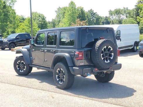 Used 2024 Jeep Wrangler Unlimited Rubicon 4xe AWD/4WD image 3
