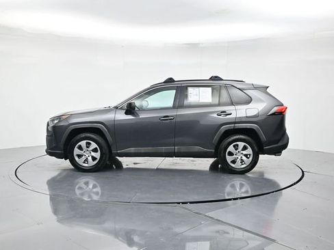 Used 2020 Toyota RAV4 LE image 7