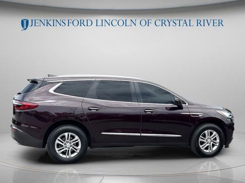 Used 2018 Buick Enclave Essence FWD image 3