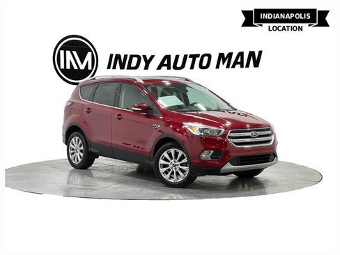 Used 2017 Ford Escape Titanium image 1