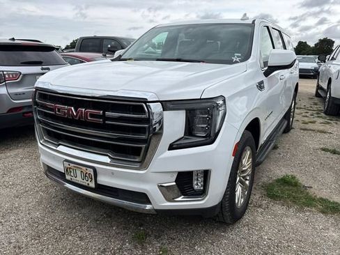 Used 2022 GMC Yukon XL SLT AWD/4WD image 8
