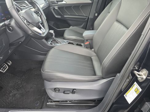 Certified 2023 Volkswagen Tiguan SE R-Line AWD/4WD image 18