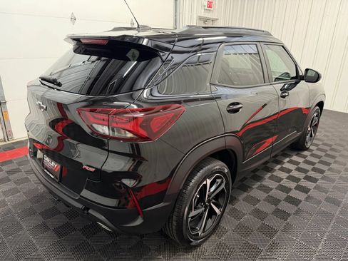 Used 2022 Chevrolet TrailBlazer RS FWD image 4