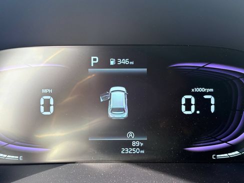 Used 2025 Kia Soul LX w/ LX Technology Package FWD image 38