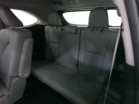 Used 2020 Toyota Highlander Platinum image 30