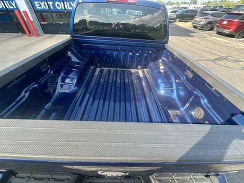 Used 2022 Nissan Frontier SV AWD/4WD image 20