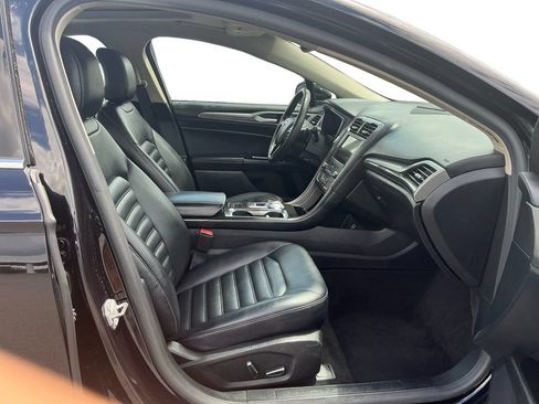 Used 2019 Ford Fusion SEL FWD image 22