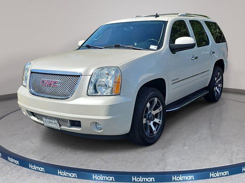 Used 2013 GMC Yukon Denali AWD/4WD image 1