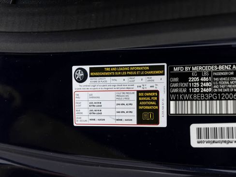 Used 2023 Mercedes-Benz C 300 4MATIC Cabriolet w/ AMG Line image 31
