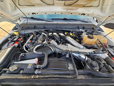 Used 2012 Ford F350 Lariat w/ Chrome Pkg image 23