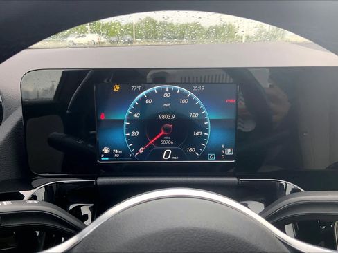 Certified 2021 Mercedes-Benz GLA 250 image 23