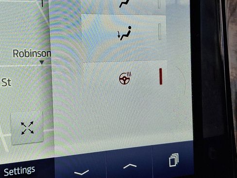 Used 2022 Ford F250 Lariat w/ Black Appearance Package image 26