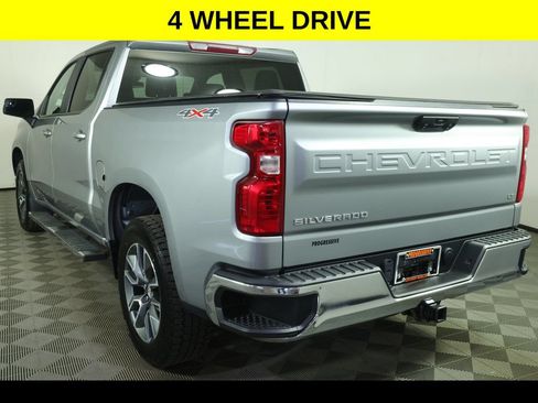 Used 2023 Chevrolet Silverado 1500 LT AWD/4WD image 4