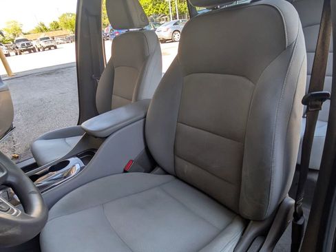 Used 2017 Chevrolet Malibu LS FWD image 11