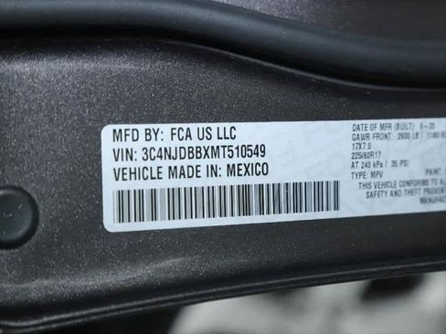 Certified 2021 Jeep Compass Latitude AWD/4WD image 20