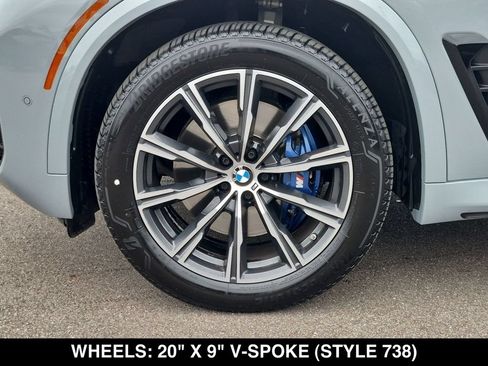 Used 2025 BMW X5 xDrive40i w/ M Sport Package AWD/4WD image 17
