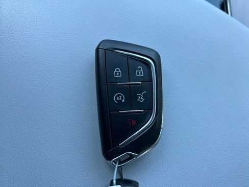 Used 2024 Cadillac Lyriq Luxury AWD/4WD image 37