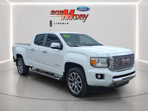 Used 2018 GMC Canyon Denali image 3