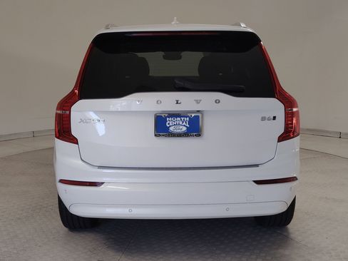 Used 2023 Volvo XC90 B6 Core w/ Protection Package Premier image 9
