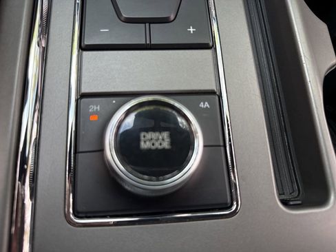 Used 2019 Ford Expedition XLT w/ Equipment Group 201A image 39