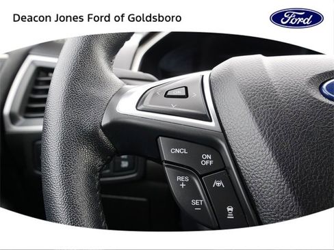 Used 2021 Ford Edge SEL w/ Convenience Package image 21