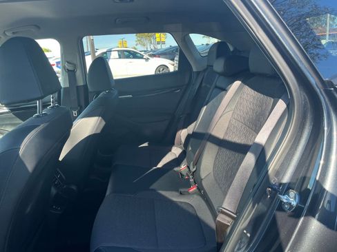 Used 2025 Kia Seltos S image 27