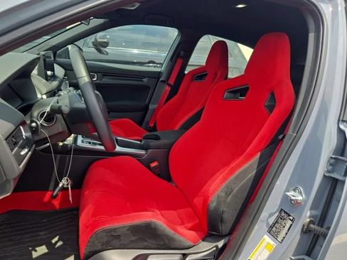 Used 2025 Honda Civic Type R image 7