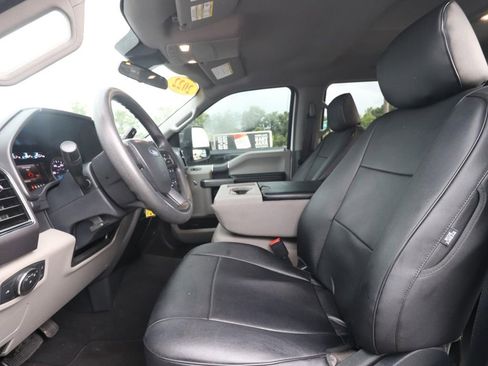 Used 2022 Ford F250 XLT AWD/4WD image 2