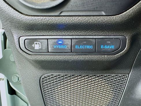 Used 2023 Jeep Wrangler Unlimited Sahara w/ Cold Weather Group image 14