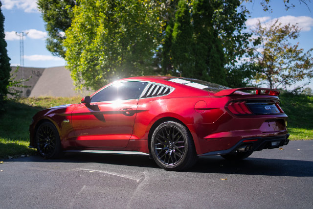 Used 2018 Ford Mustang GT w/ GT Performance Package RWD image 7