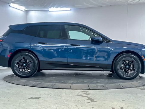 Used 2024 BMW iX xDrive50 w/ Convenience Package AWD/4WD image 8