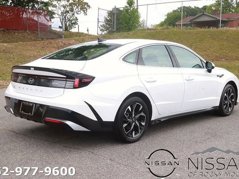 Used 2025 Hyundai Sonata SEL FWD image 6