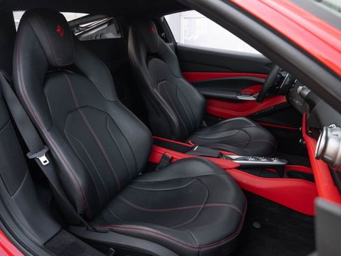 Used 2021 Ferrari F8 Tributo image 61