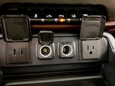 Used 2017 Chevrolet Silverado 2500 High Country w/ Duramax Plus Package image 32