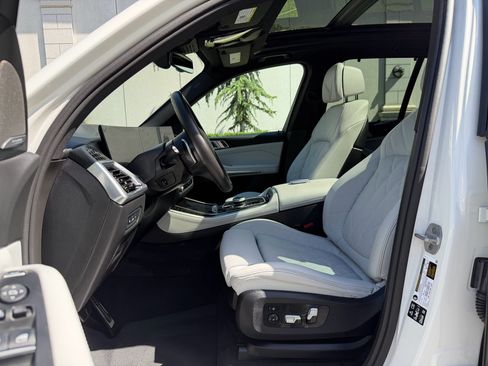 Used 2026 BMW X5 xDrive40i AWD/4WD image 12