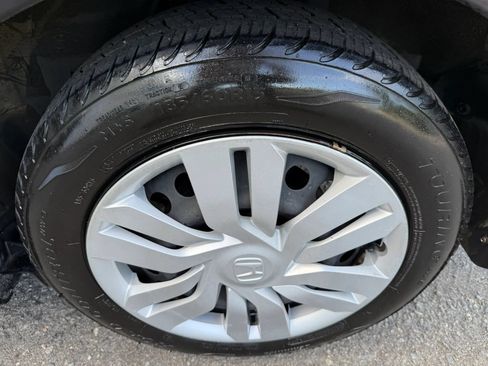 Used 2016 Honda Fit LX image 37