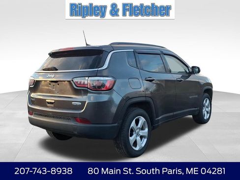 Used 2019 Jeep Compass Latitude w/ Popular Equipment Group AWD/4WD image 6
