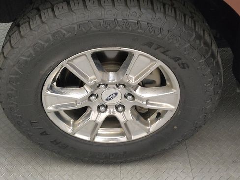 Used 2015 Ford F150 XLT w/ Equipment Group 302A Luxury RWD image 31