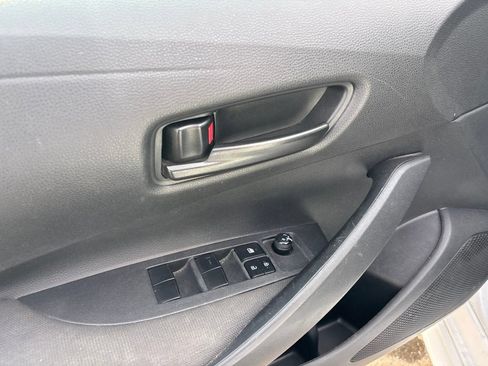 Used 2024 Toyota Corolla LE FWD image 8