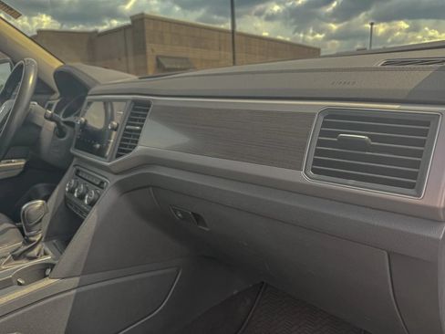 Used 2019 Volkswagen Atlas SE w/ Towing Package AWD/4WD image 22