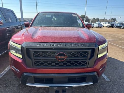 Used 2023 Nissan Frontier PRO-4X w/ Technology Package image 2