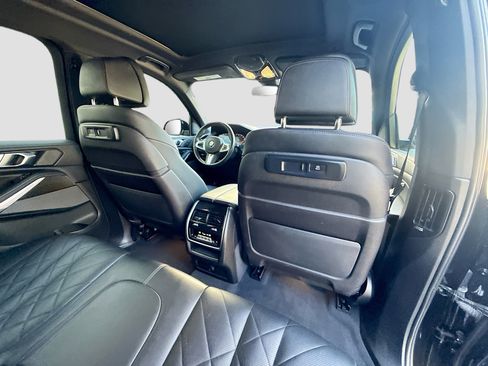 Used 2023 BMW X5 M50i w/ Climate Comfort Package AWD/4WD image 30