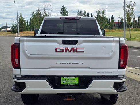 Used 2022 GMC Sierra 3500 Denali w/ Denali Ultimate Package AWD/4WD image 4