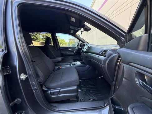 Used 2019 Honda Passport Sport image 13