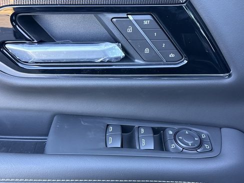 New 2026 GMC Yukon XL Elevation w/ LPO, Floor Liner Package image 17