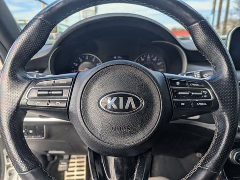 Used 2020 Kia Stinger GT-Line image 24