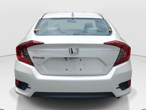 Used 2018 Honda Civic EX image 6