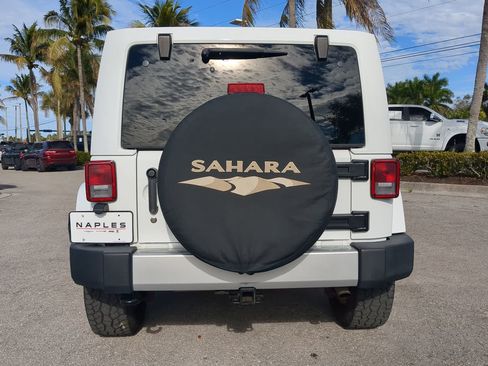 Used 2014 Jeep Wrangler Unlimited Sahara w/ Connectivity Group image 6